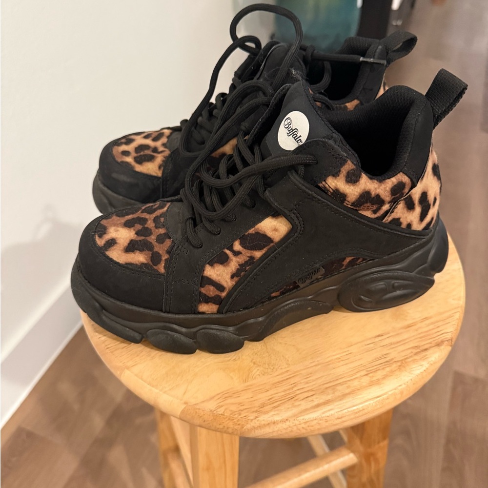 Buffalo Leopard Sneakers